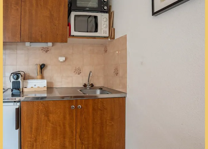 Chez Candide I I Apartment
